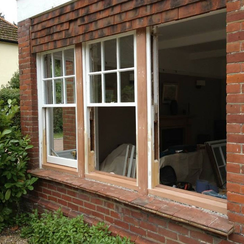 Sailisbury Sash Window Repairs covers all aspects of sash windows. Repairs, renovation or even replacements. Servicing Sailisbury, Bemerton, Lower Bemerton, Bemerton Heath, Hampton Park, Churchfields, East Harnham, Laverstock, Ford and 